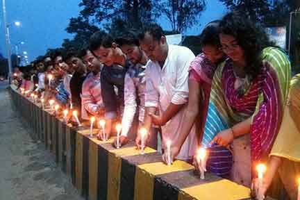 एनएसयूआई शहीदों को दी श्रद्धांजली , हमें जुमलें नहीं अब नतीजे चाहिए:खातरकर