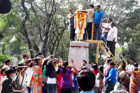 कांग्रेसियों ने किया चाचा नेहरू को याद