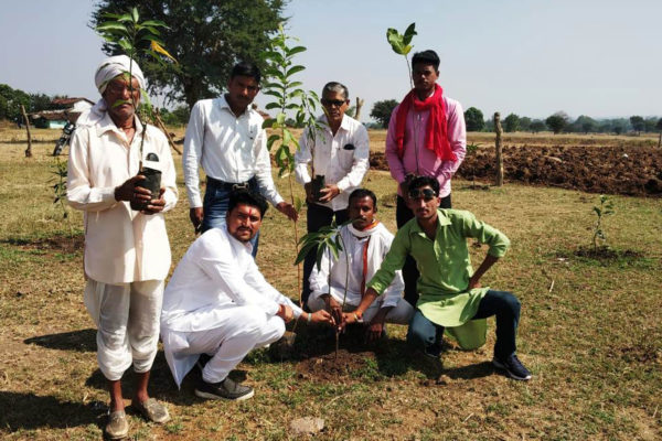 आने वाली पीढी के लिए पर्यावरण के प्रति सचेत हो:यादव