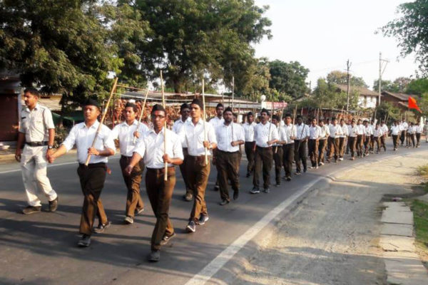 संघ सिर्फ हिन्दू समाज को जाग्रत ही नहीं, व्यक्तित्व निर्माण भी करता है:सोलंकी,  राष्ट्रीय स्वयं सेवक संघ का निकला पथ संचलन