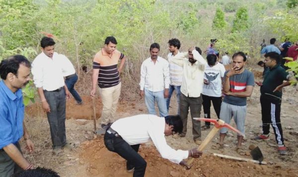 हम किसी के हिस्से का पानी रोकें कोई हमारे हिस्से का पानी रोकेगा ,विश्व पर्यावरण दिवस, खोदी खंतियां, सेन समाज बना सहभागी - सेन समाज न्यूज